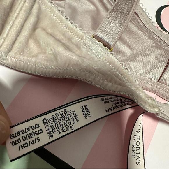 Victoria’s Secret Velour Bralette - Picture 3 of 3